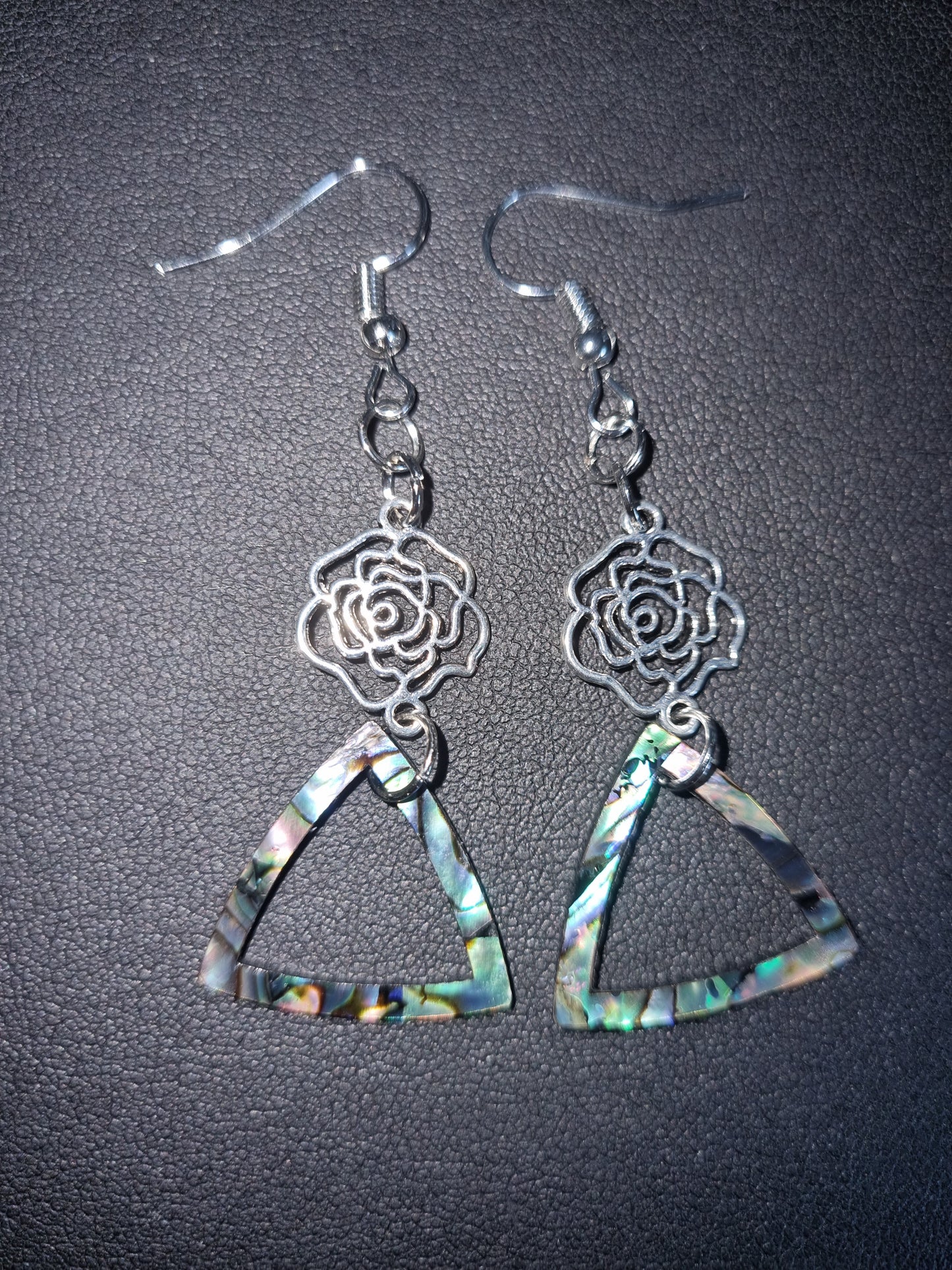 Boucles triangle avec rose argenté crochets acier inoxydable