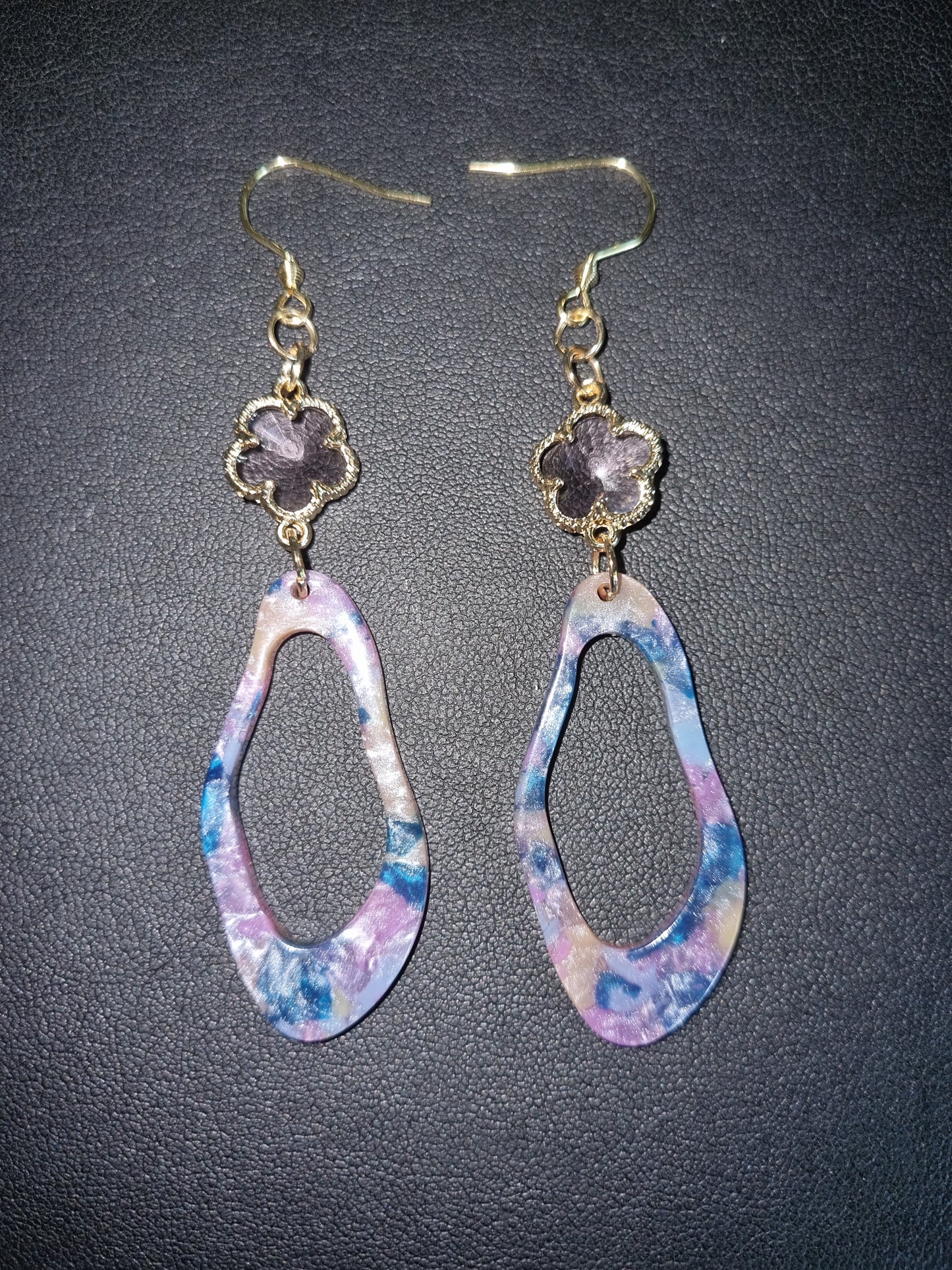 Jolies boucles bleu et rose