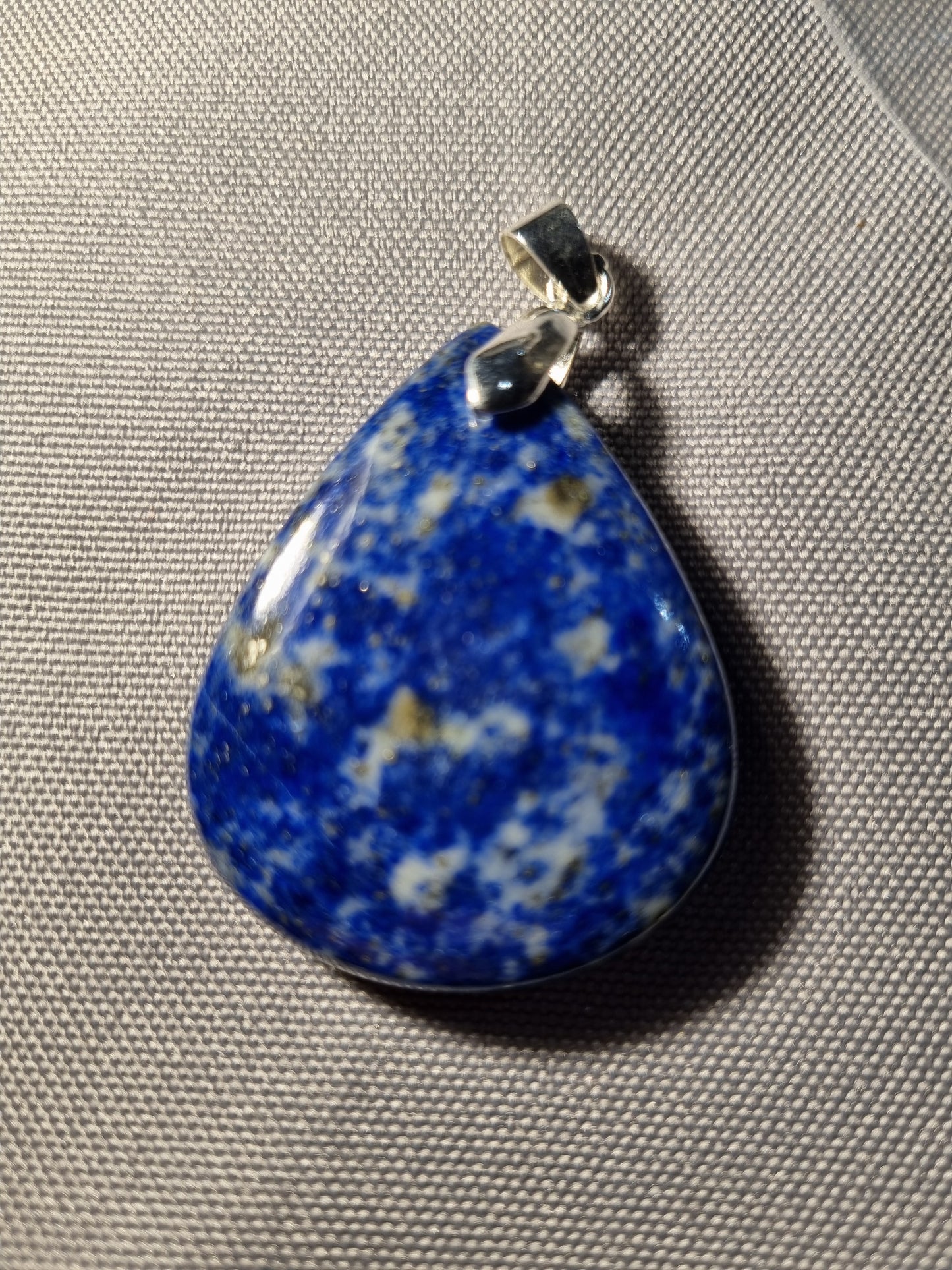 Lapis-lazuli 38mm par 30mm