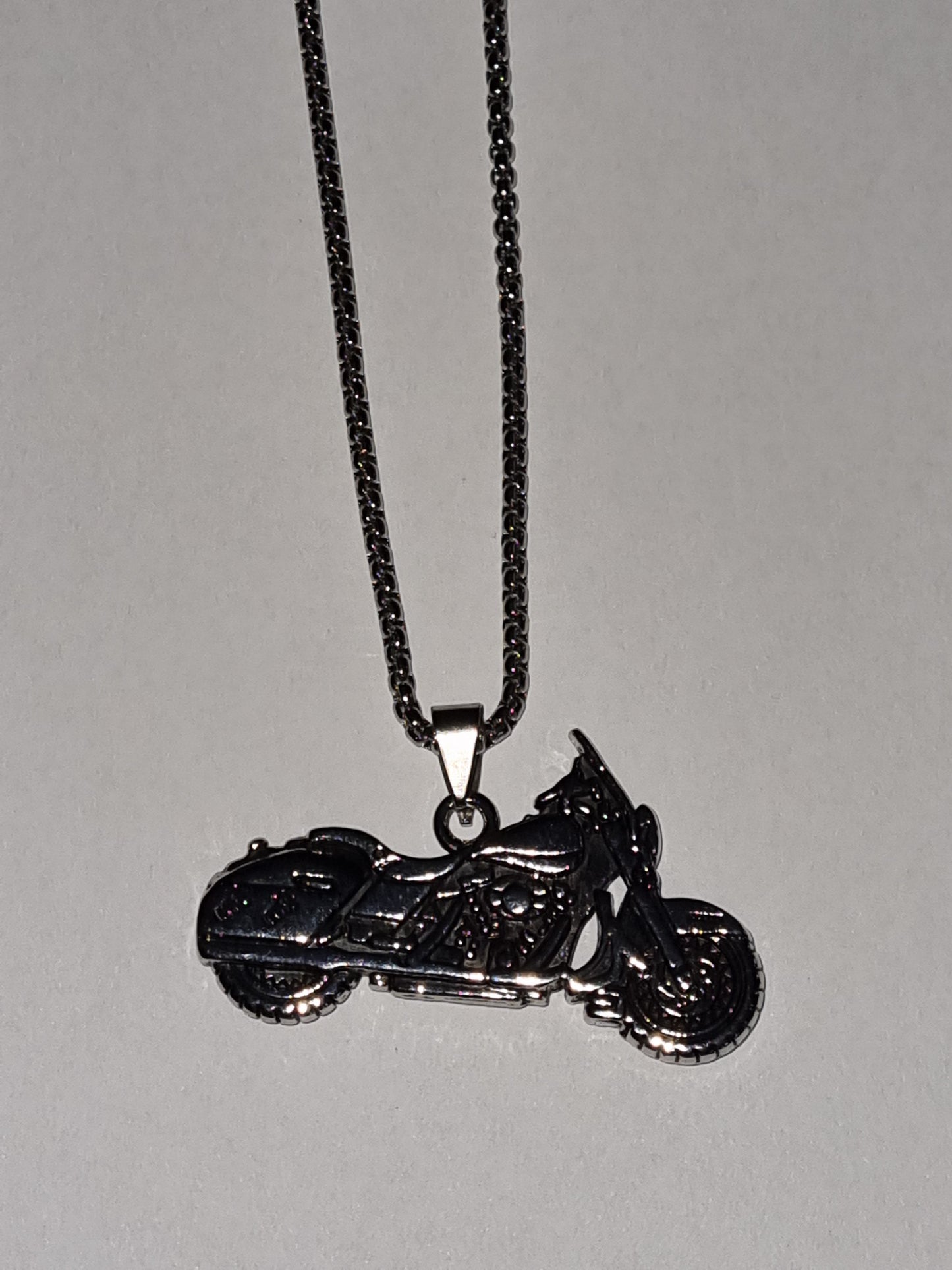 Pendentif pour homme. Moto