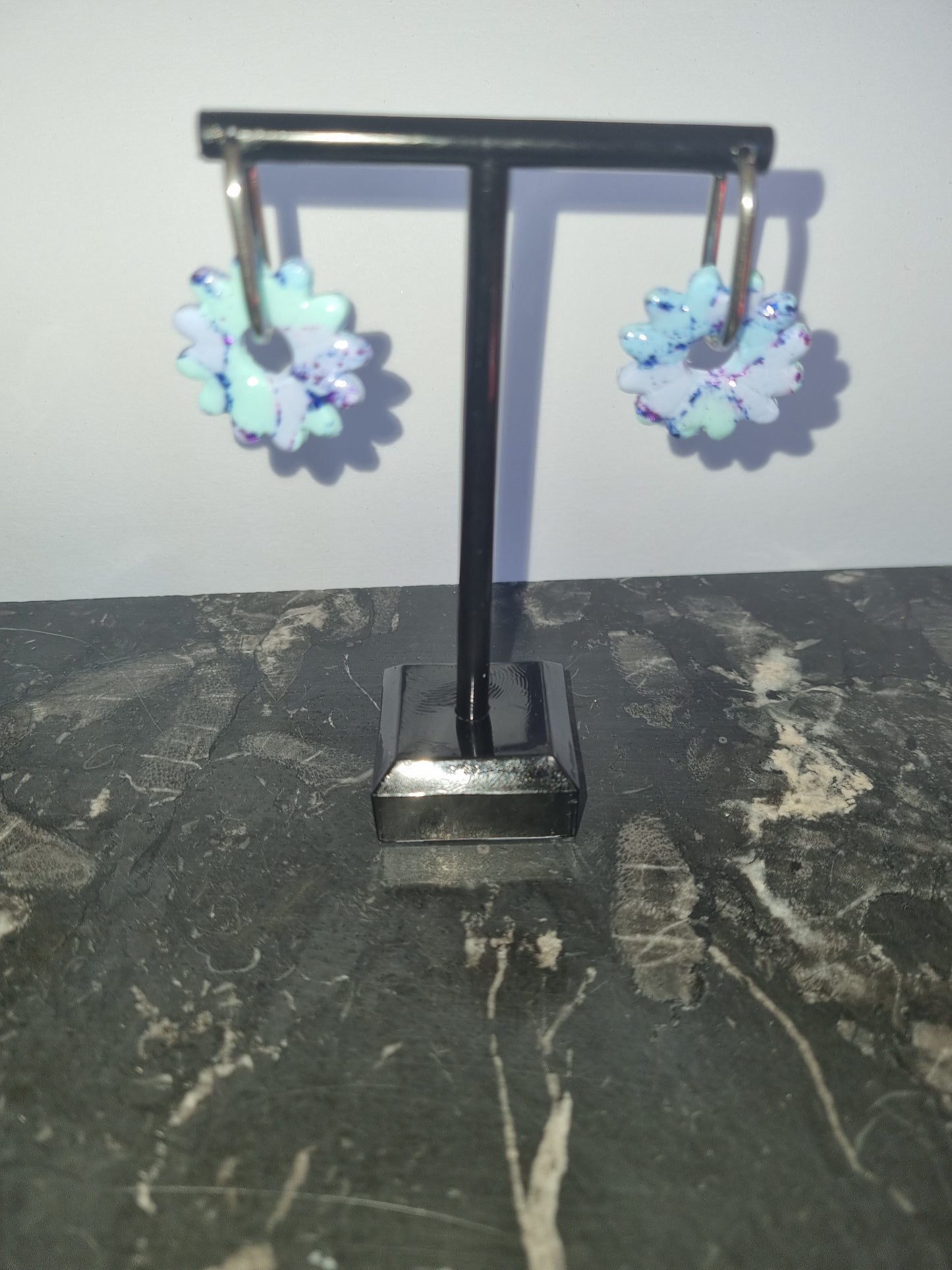 Boucles d'oreilles polymère résine uv bleu violet