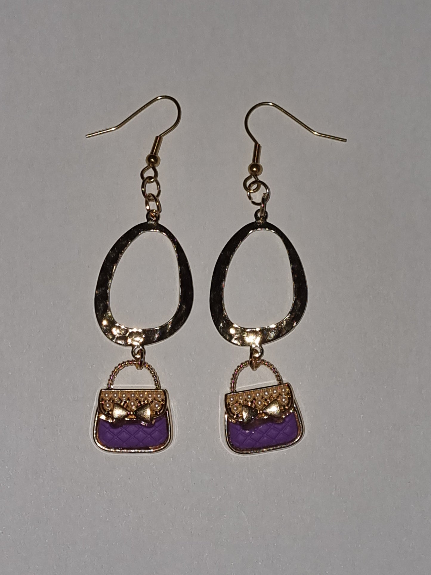 Boucles d'oreilles fantaisie petits sacs violet