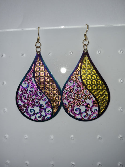 Boucles d'oreilles filigranes crochets acier inoxydable.