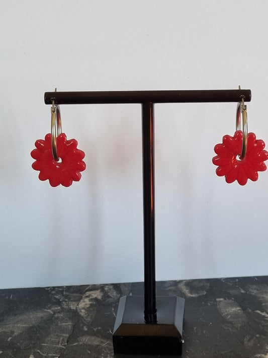 Boucles d'oreilles polymère et résine uv petites fleurs rouge